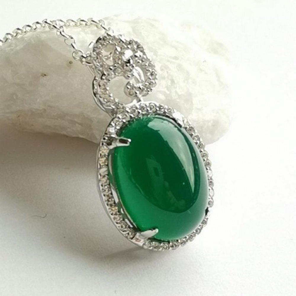 Sterling Silver Green onyx Cz pendant necklace 🆕